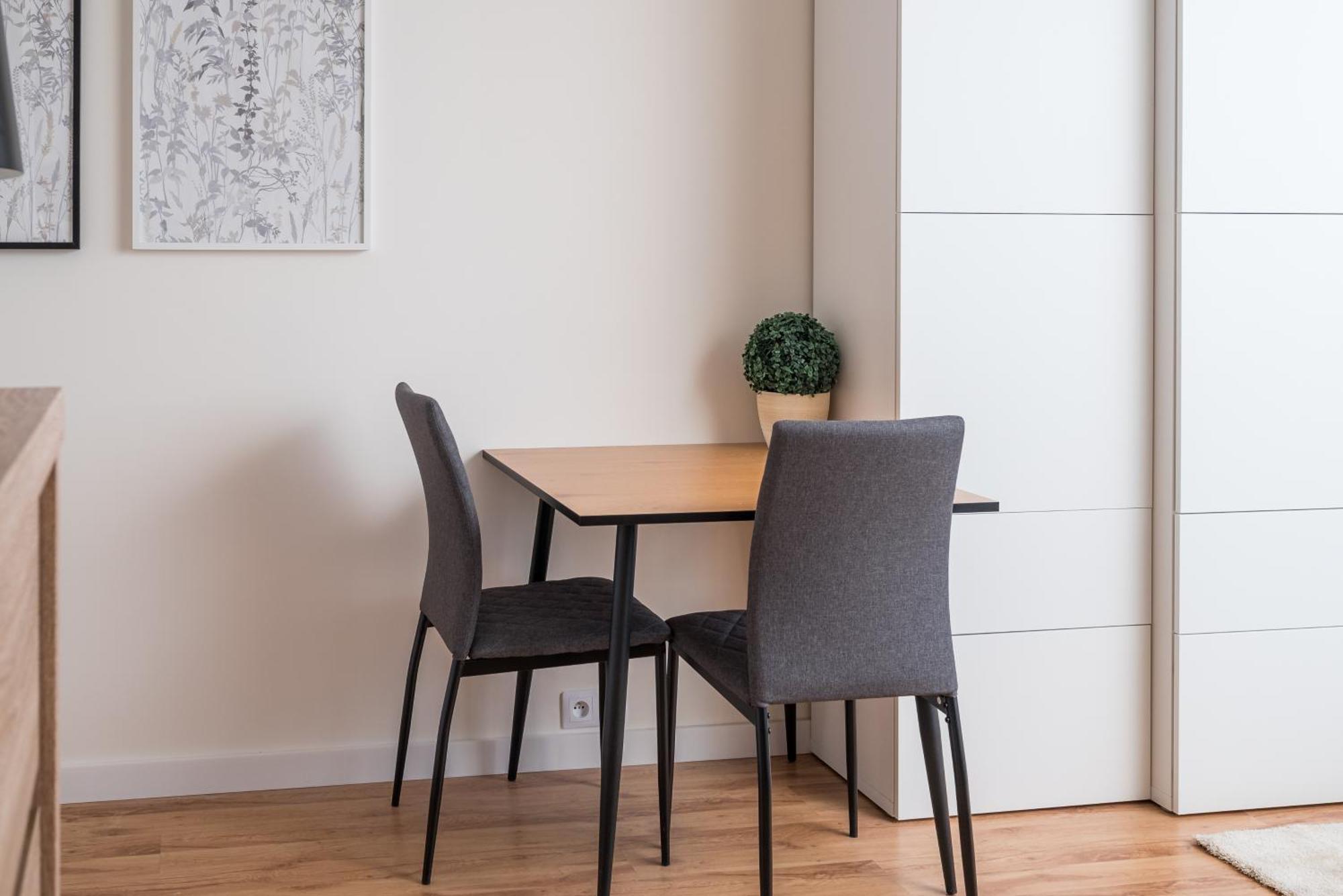 Apartment Metro Stoklosy Comfort Warsaw