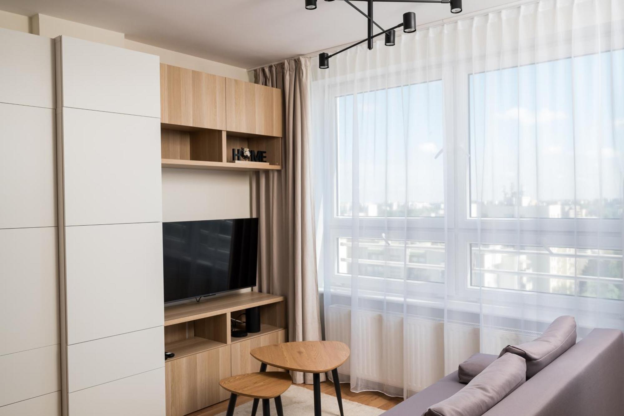 Metro Stoklosy Comfort Apartment Warsaw
